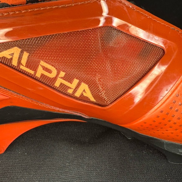 Nike Men's Alpha Menace 4 SE Pro‎ Football Cleats - Picture 8 of 9